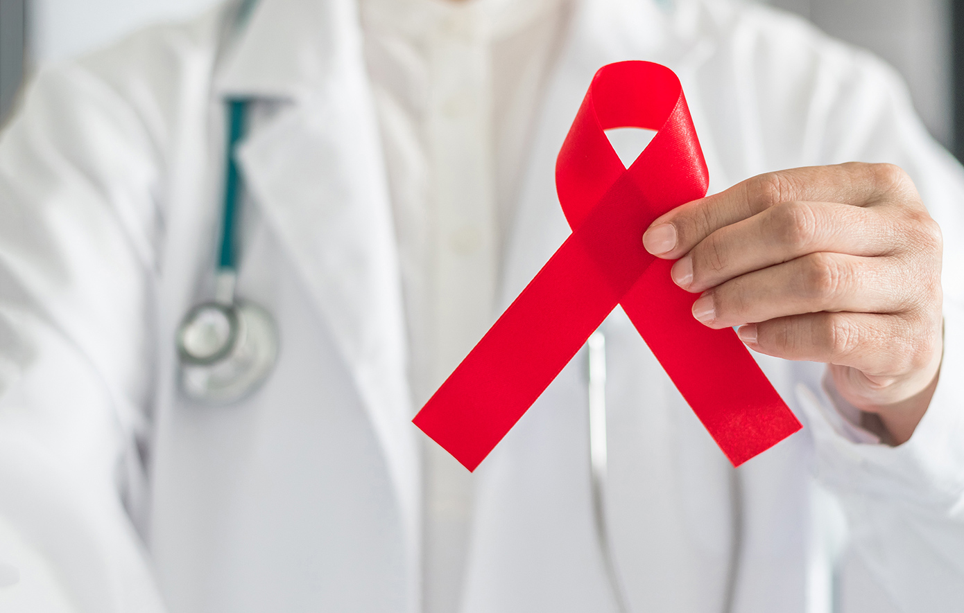 Παγκόσμια Ημέρα κατά του AIDS 2025: Τα νεότερα επιδημιολογικά δεδομένα και οι δράσεις του ΕΟΔΥ